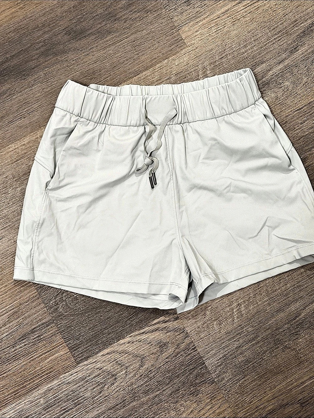 NWOT Willit Women's Active Drawstring Shorts Gray